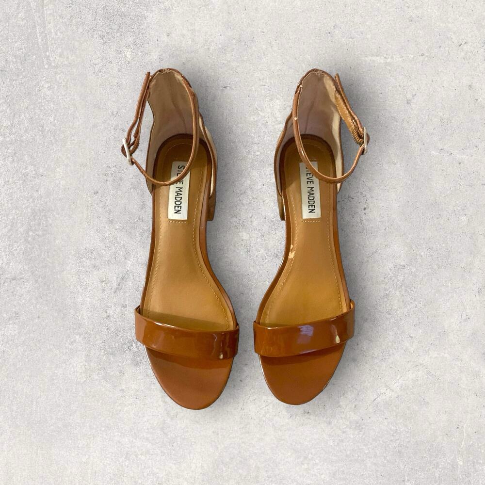 Steve Madden Irenee Cognac Patent Sandals | Size 7 - Picture 3 of 6